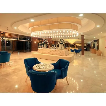 Jasmine Court Seafront & 호텔 4*