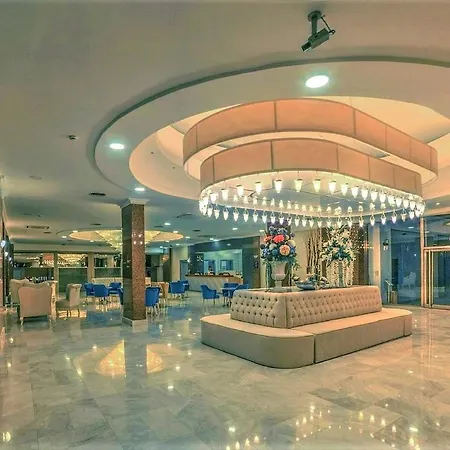 Jasmine Court Seafront & 酒店