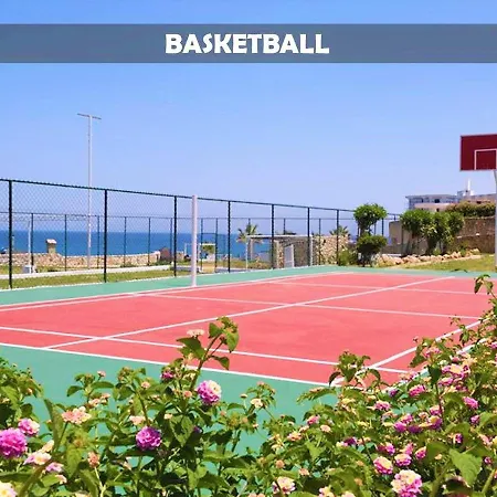 Jasmine Court Seafront & 4*